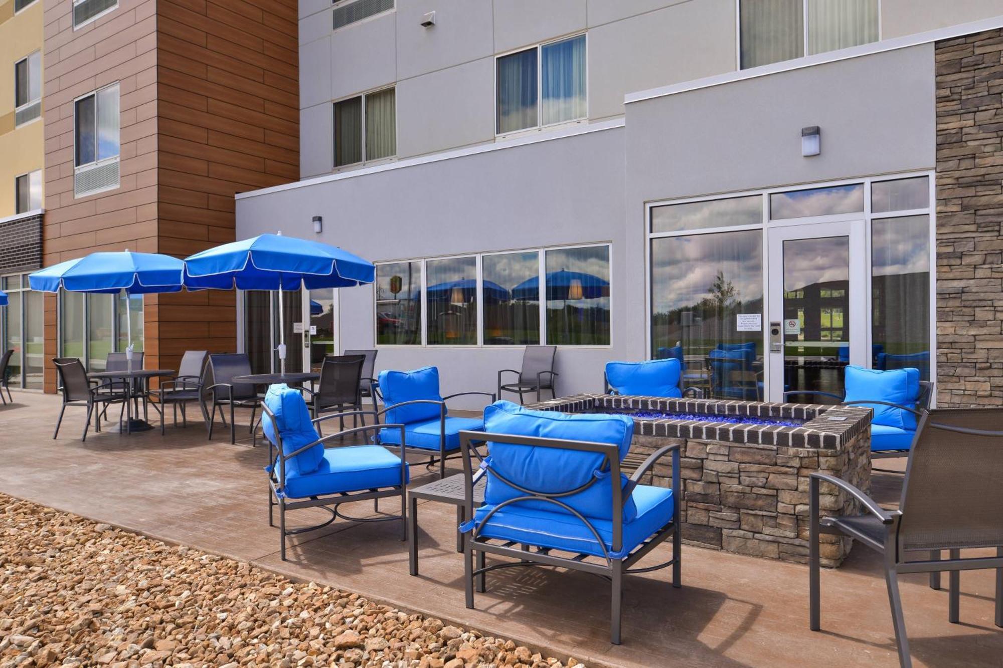 Fairfield Inn & Suites By Marriott Warrensburg Buitenkant foto